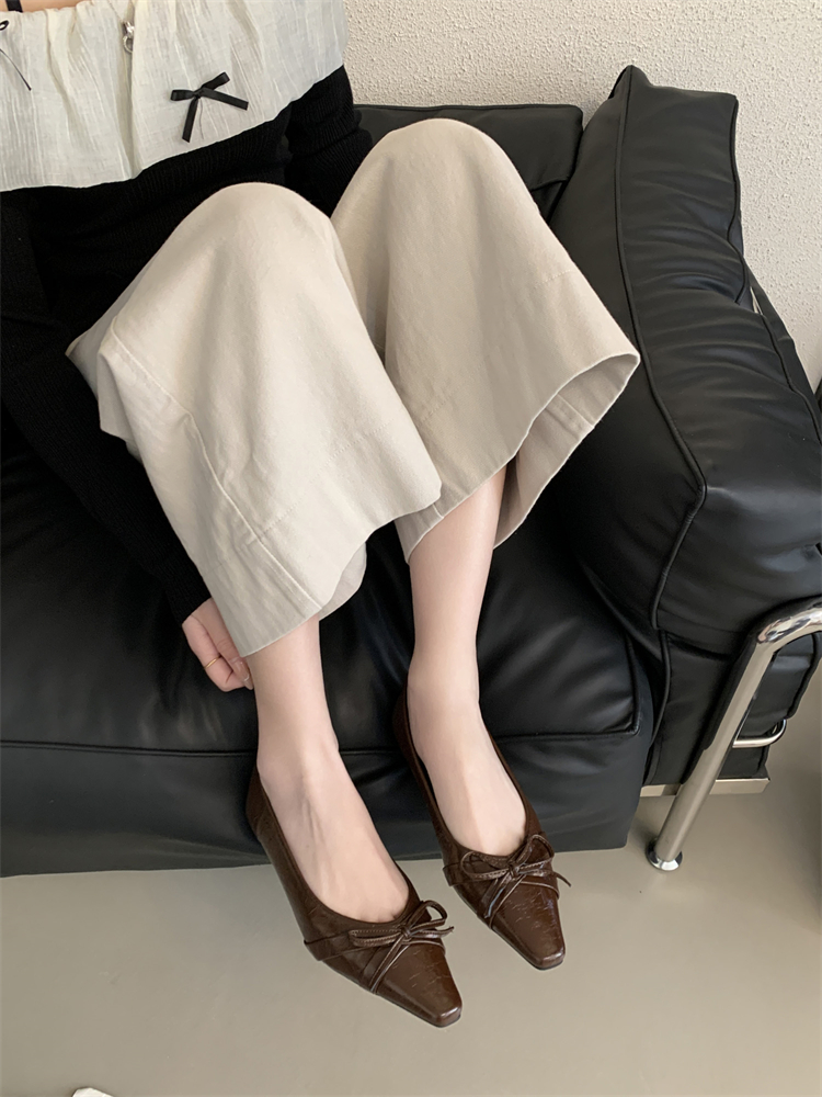 French Low Heel Fairy Bow Ballet Flats 2026 Autumn New Style Pointed Toe Shallow Mouth Bean Grandma Shoes - Image 2